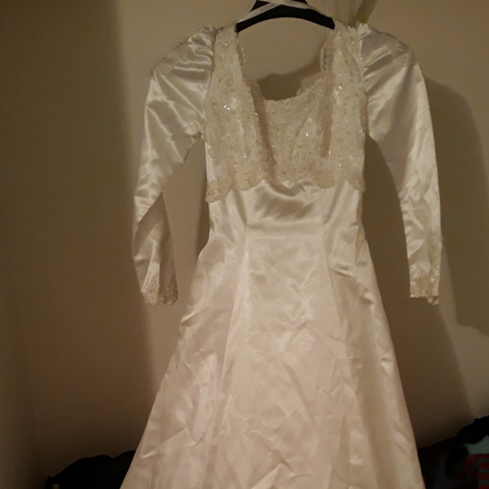 Vintage Eden Bridal Customized White Satin Beaded Lace Wedding Dress